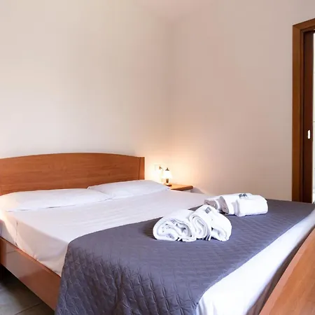 Mirto 2 サンタ・マリア・ナヴァーリス