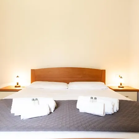 Mirto 2 アパート